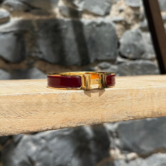 Hermès Burgundy Enamel GHW Clic H Bracelet - Picture 4 of 14